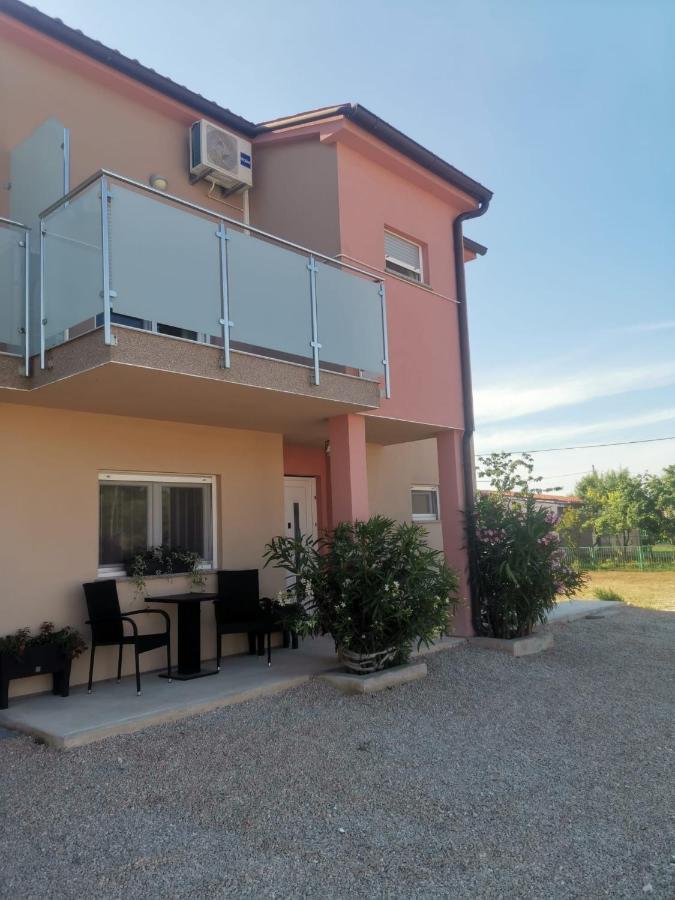 Apartments Amfora Valbandon - Chambres d’hôtes