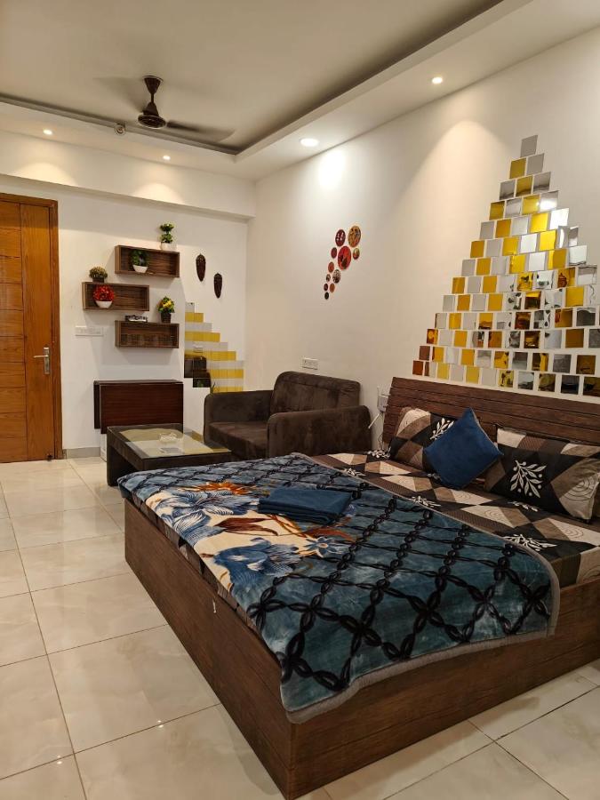 Nirvana Home Stay Couple Friendly - Ferienwohnung