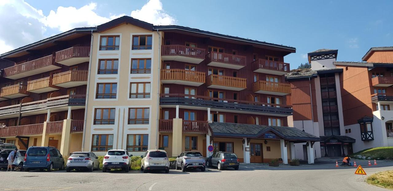 Appartement T3 au pied des pistes Les Coches - Bed and Breakfast