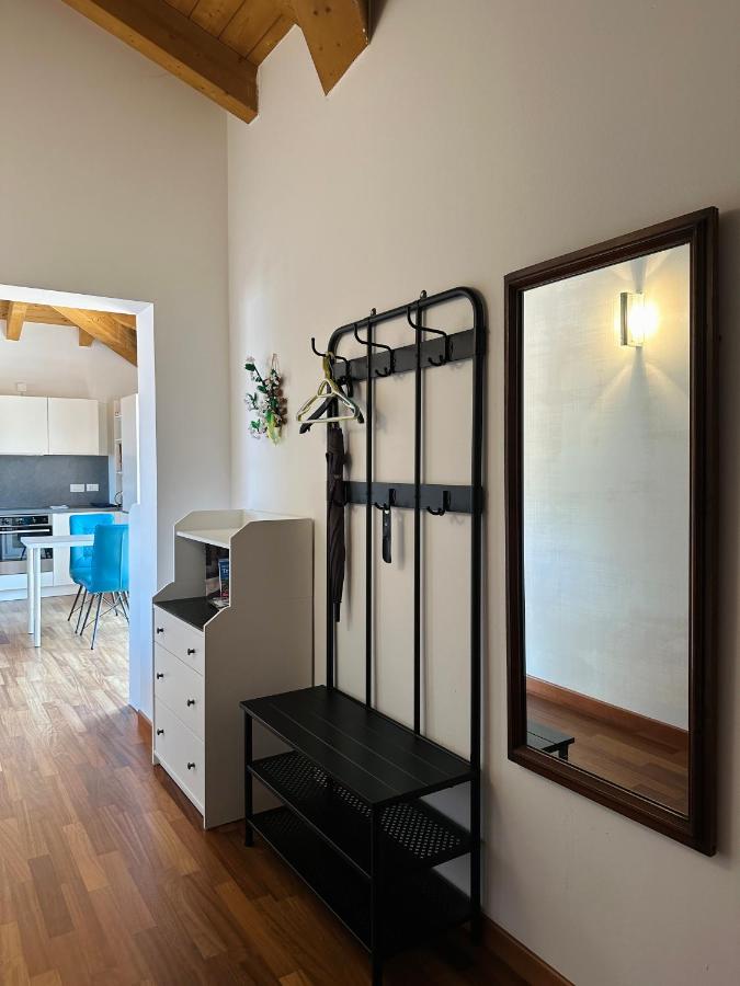 Appartamento con 2 Camere da Letto, Terrazza e Vista Mare