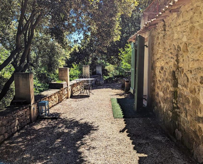 B&B Peypin-d'Aigues - Sous les Chênes - Bed and Breakfast Peypin-d'Aigues