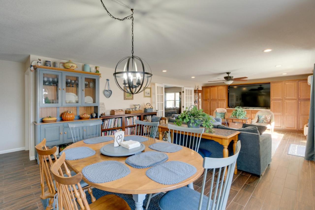 4 Mi to Port Charlotte Beach Park Gem with Pool - B&B Port Charlotte