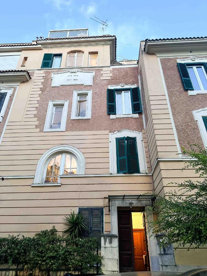 Lovely Panoramic Studio - Ferienwohnung Rom