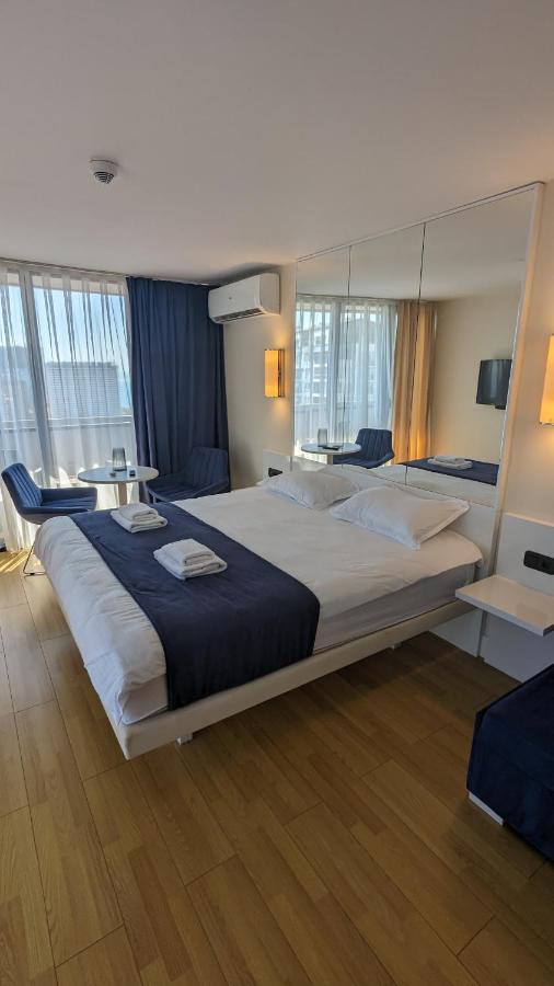 Orbi City Sea view - B&B