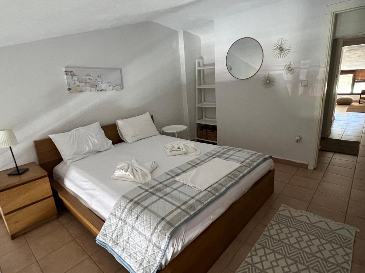 B&B Toróni - Two-storey Beachfront Maisonette - Bed and Breakfast Toróni