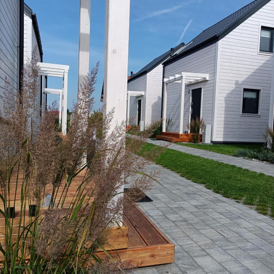 Domki letniskowe Czapli9 Domki Rewal Apartamenty - B&B