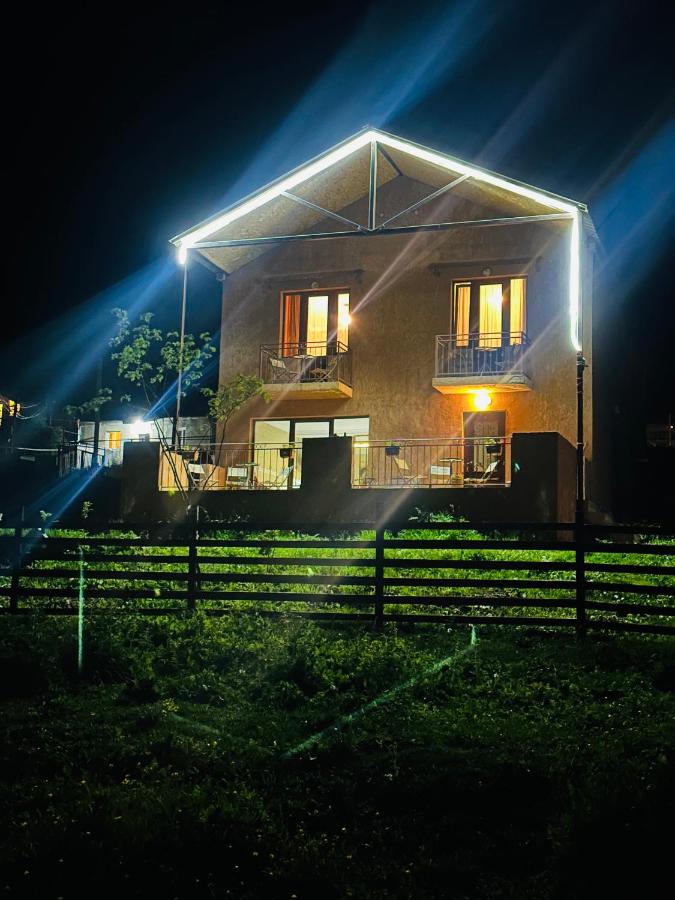 Apartment Nikolo - B&B Stepantsminda