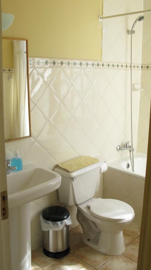 Quadruple Room with Private Bathroom