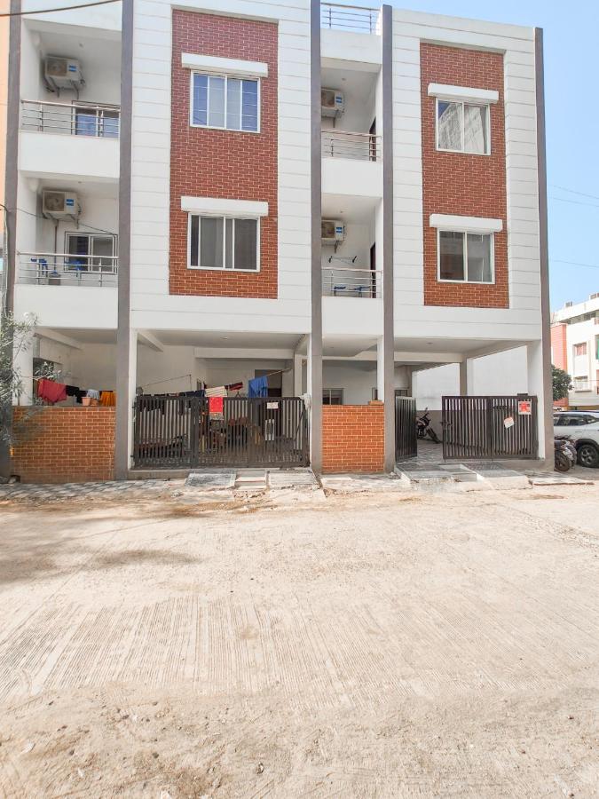 Staeg Mercury 1BHK -103 - B&B Indore