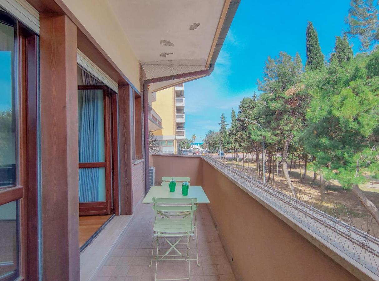 A Due Passi dal Centro - Moderno & Spazioso Bilocale - Ferienwohnung