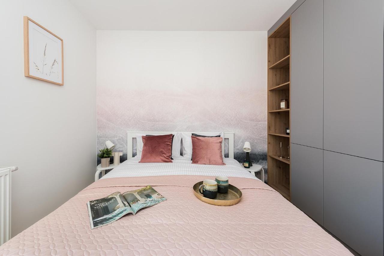 Apartment mit Balkon