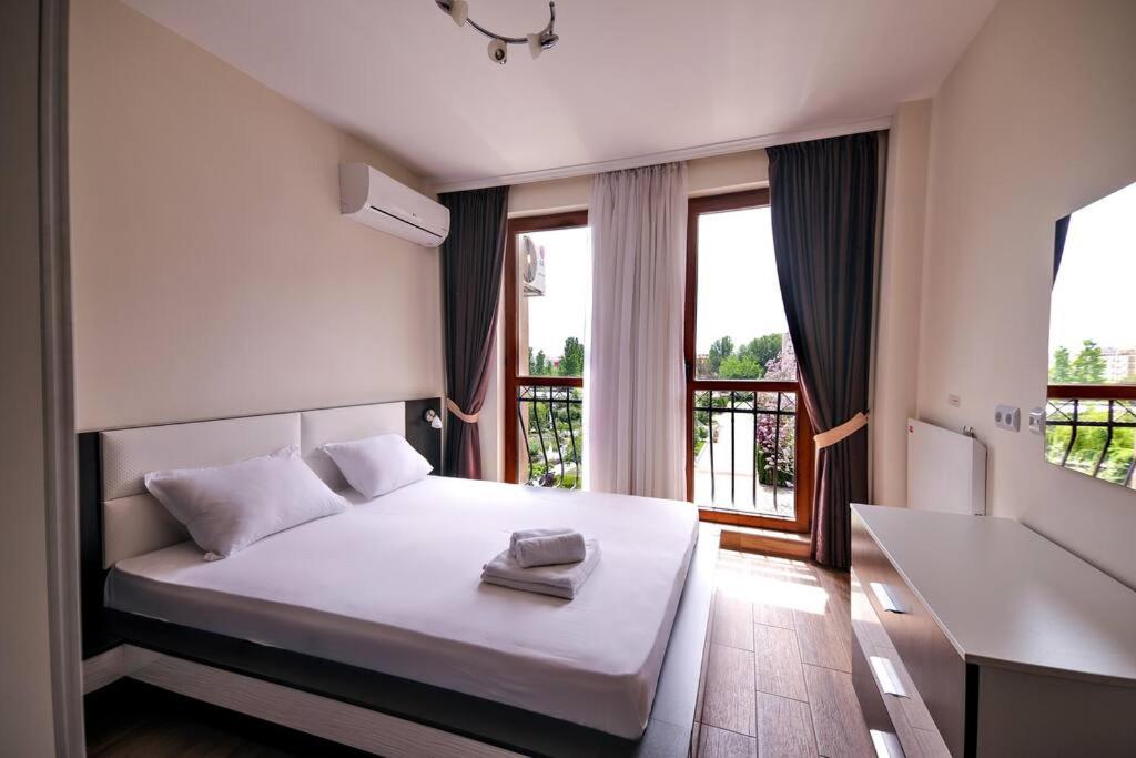 Cascadas family apartment - B&B Sunny Beach