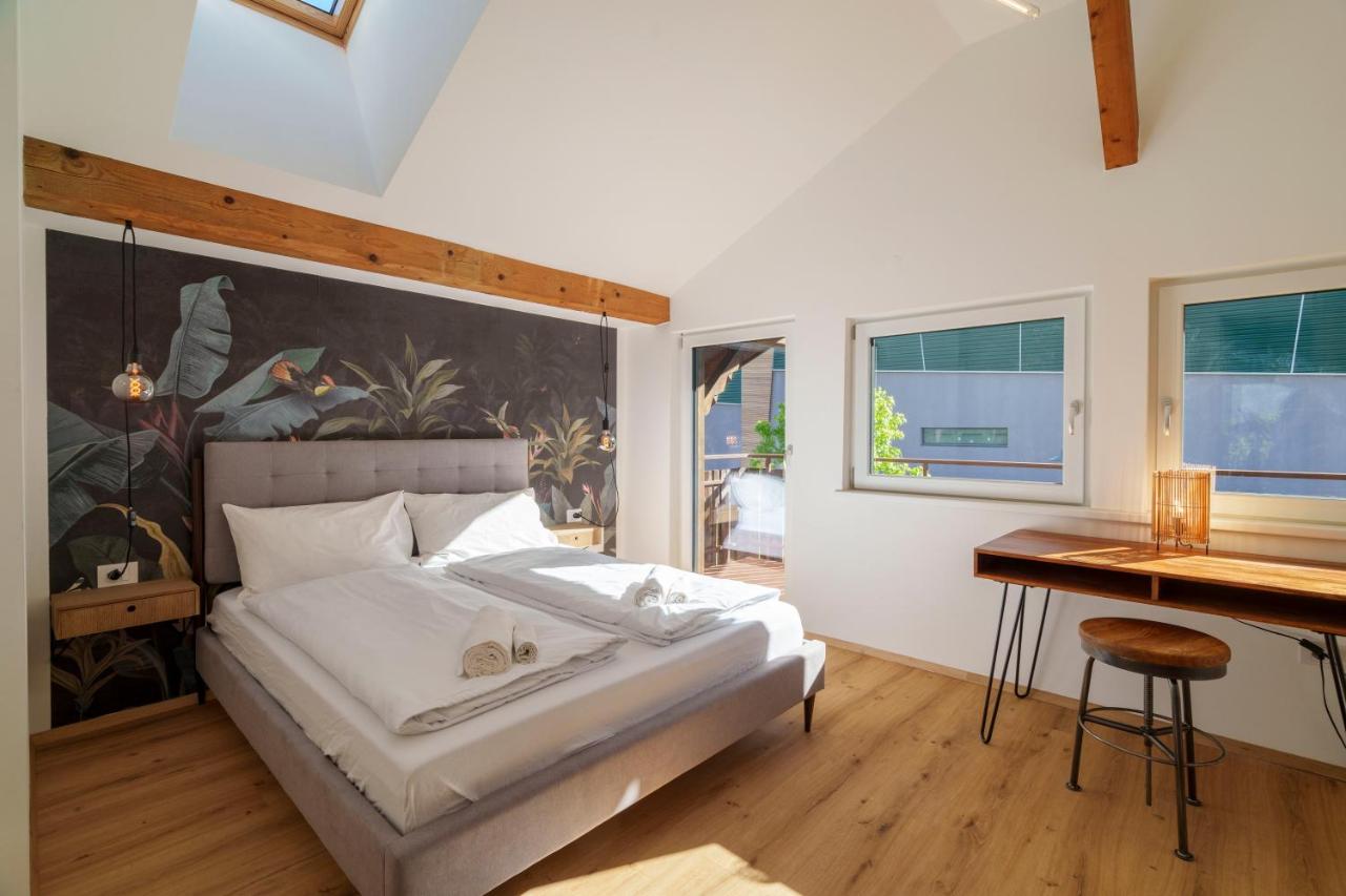 Two-Bedroom Apartment with Mountain View