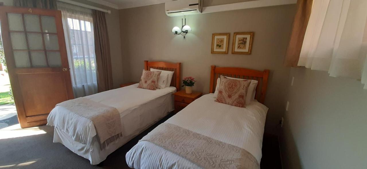 Chambre Lits Jumeaux avec Salle de Bains