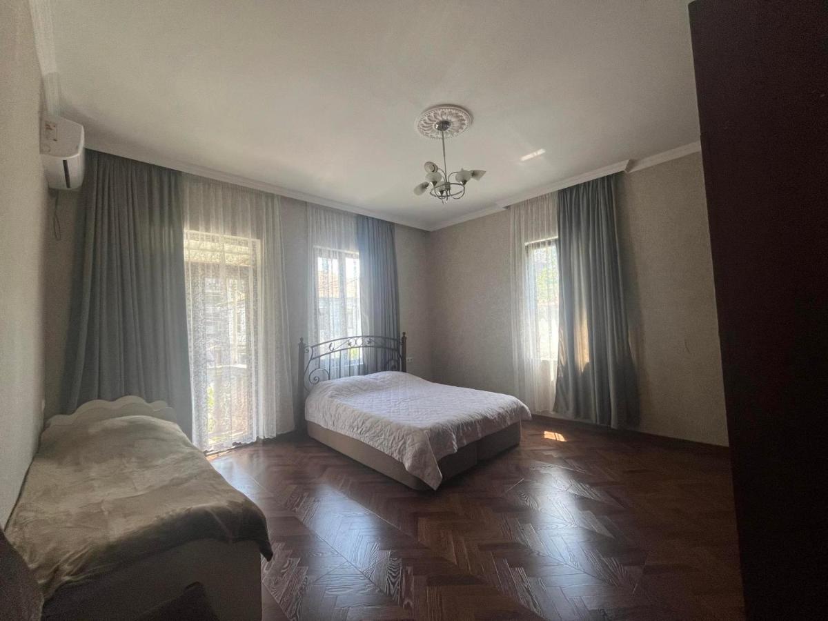 Deluxe Room (2 Adults + 1 Child)