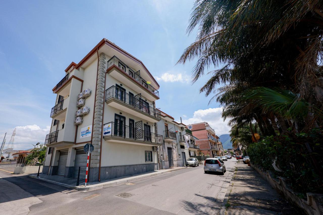 Seaside Ruins - Ferienwohnung