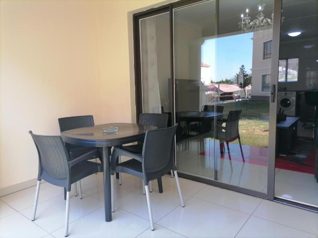 Lily Park Complex , Self-Catering - B&B Rustenburg