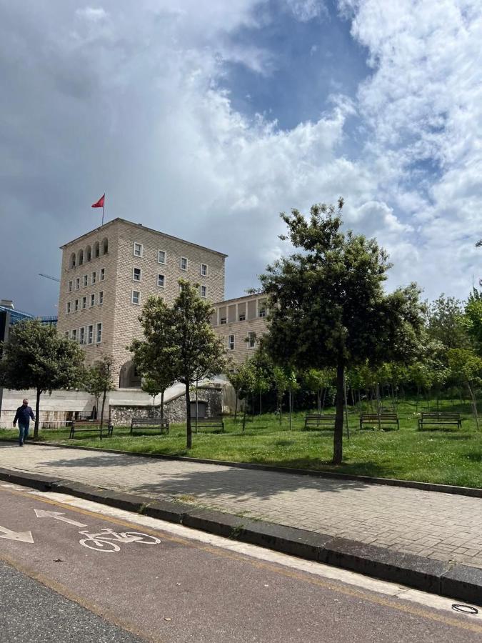 Cozy Flat Near Air Albania Stadium 1 - B&B