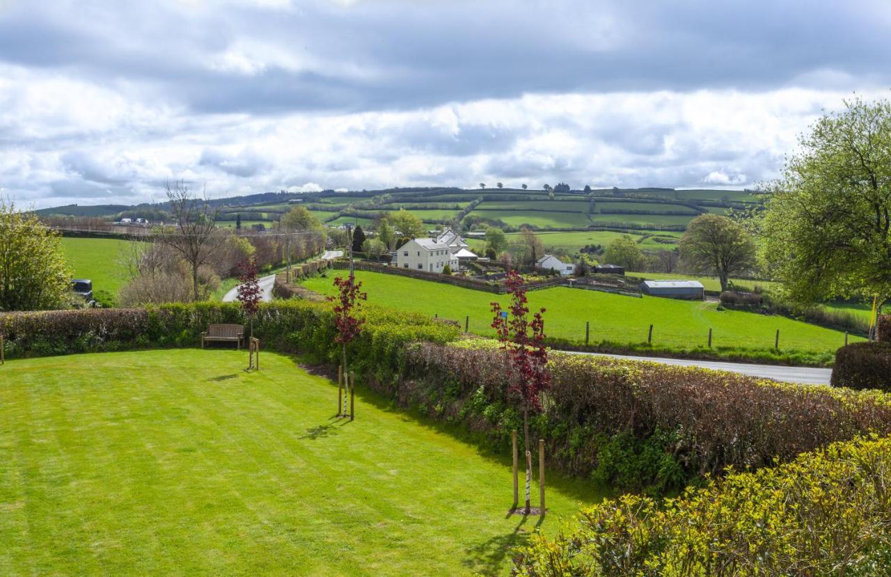 Blagdon Cottage, Wheddon Cross - Bed and Breakfast