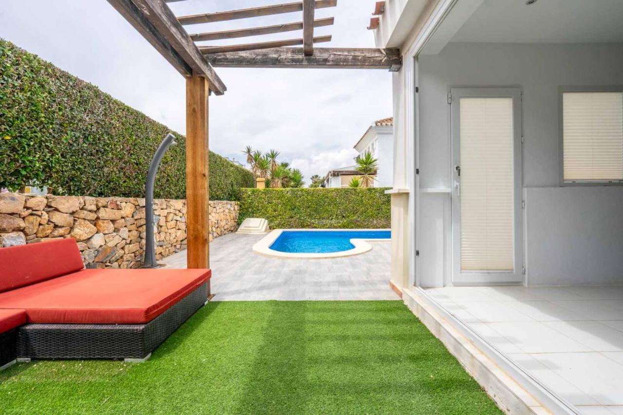 Comfortable 3 bedroom villa with pool LA31LT - Chambres d’hôtes