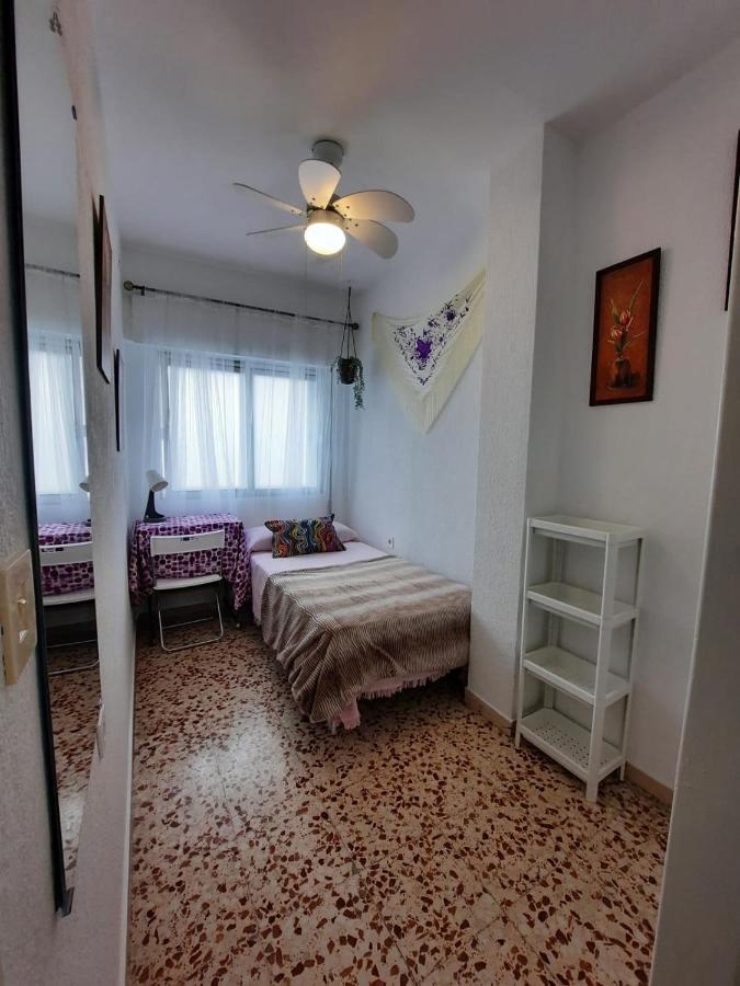 Chambre Simple avec Salle de Bains Commune