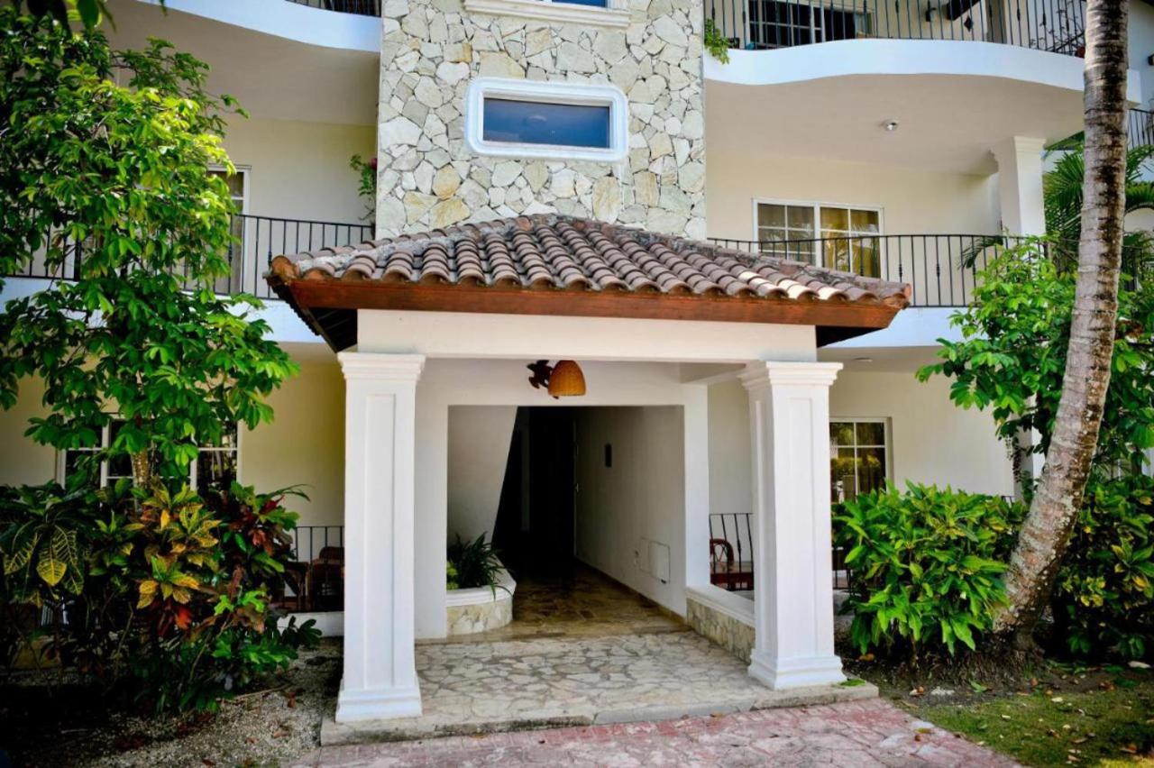 Punta Cana 1-Bed Apt Sleeps 4 with Pool & Hot Tub - Chambres d’hôtes Punta Cana