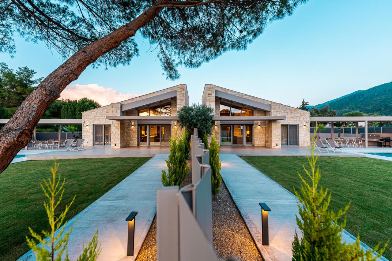Terra Petra Luxury Villas by Travel Pro Services- Vourvourou Halkidiki - B&B