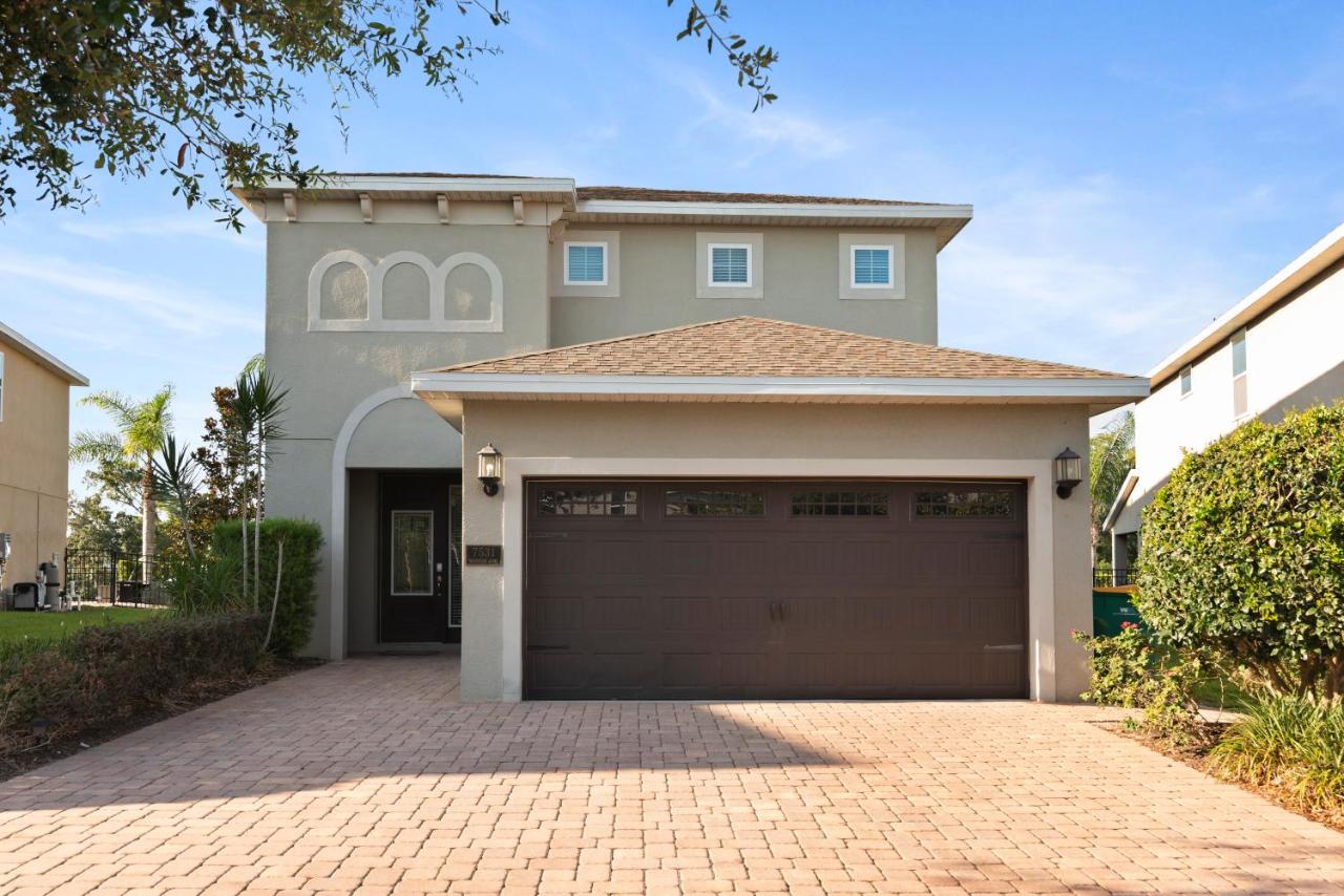 Magical Getaway! Pool, Spa, Game Room, Near Disney - B&B