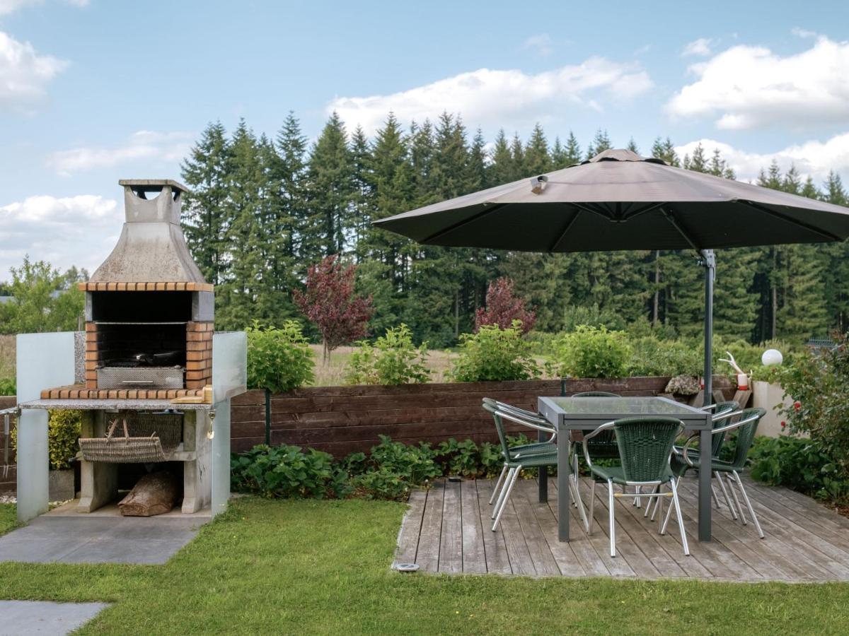Appartement Sur Jardin Verdoyant - Bed and Breakfast