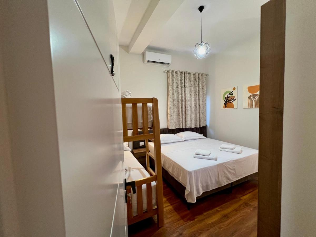 Quadruple Room with Private Bathroom