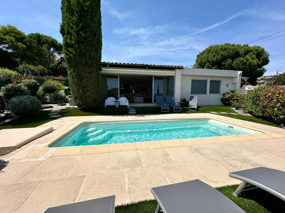 Villa MahJong Piscine Vue Mer Clim 6 adultes et 2 enfants - Chambres d'hôtes Cavalaire-sur-Mer