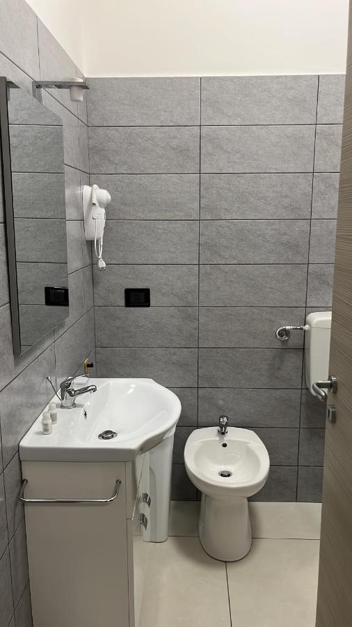 Studio Apartment with One Double Bed