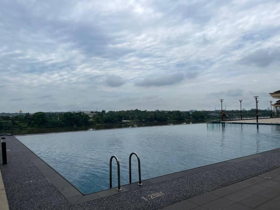 Kuching City SevTen Sweet Home Riverine Diamond - Ferienwohnung