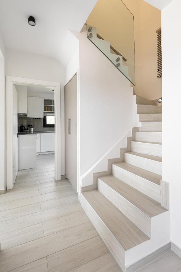 Black Lotus Pool Villa, Afitos #FeelsLikeHome - B&B Afytos