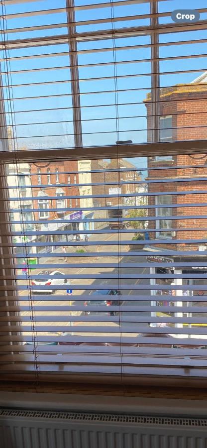 Herne Bay Central - 2 minutes from beach apartment - Ferienwohnung