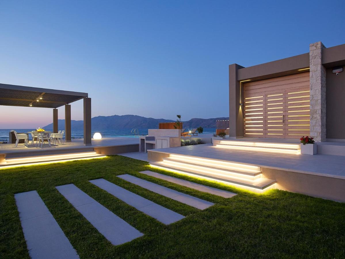 Eight-Bedroom Beach Front Estate (Youphoria)