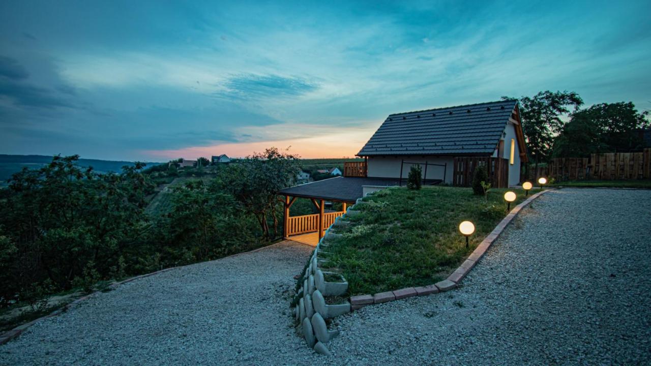 Mosoly Borvendégház - B&B