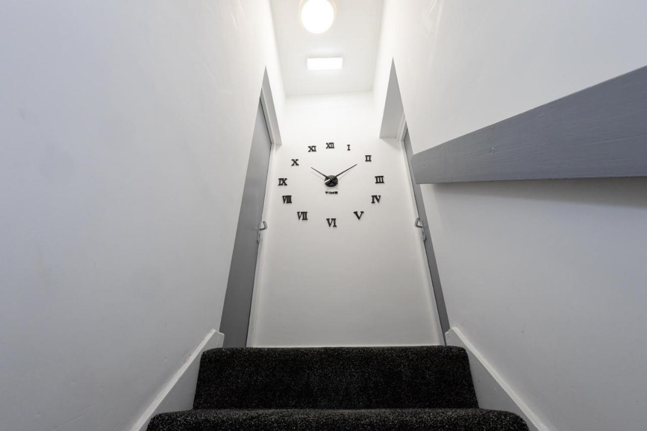 Boutique Bolton Apartments - B&B