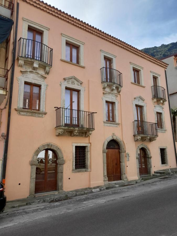 Live & Dream Scilla Appartamento Salina Trilocale 1 piano - B&B Scilla