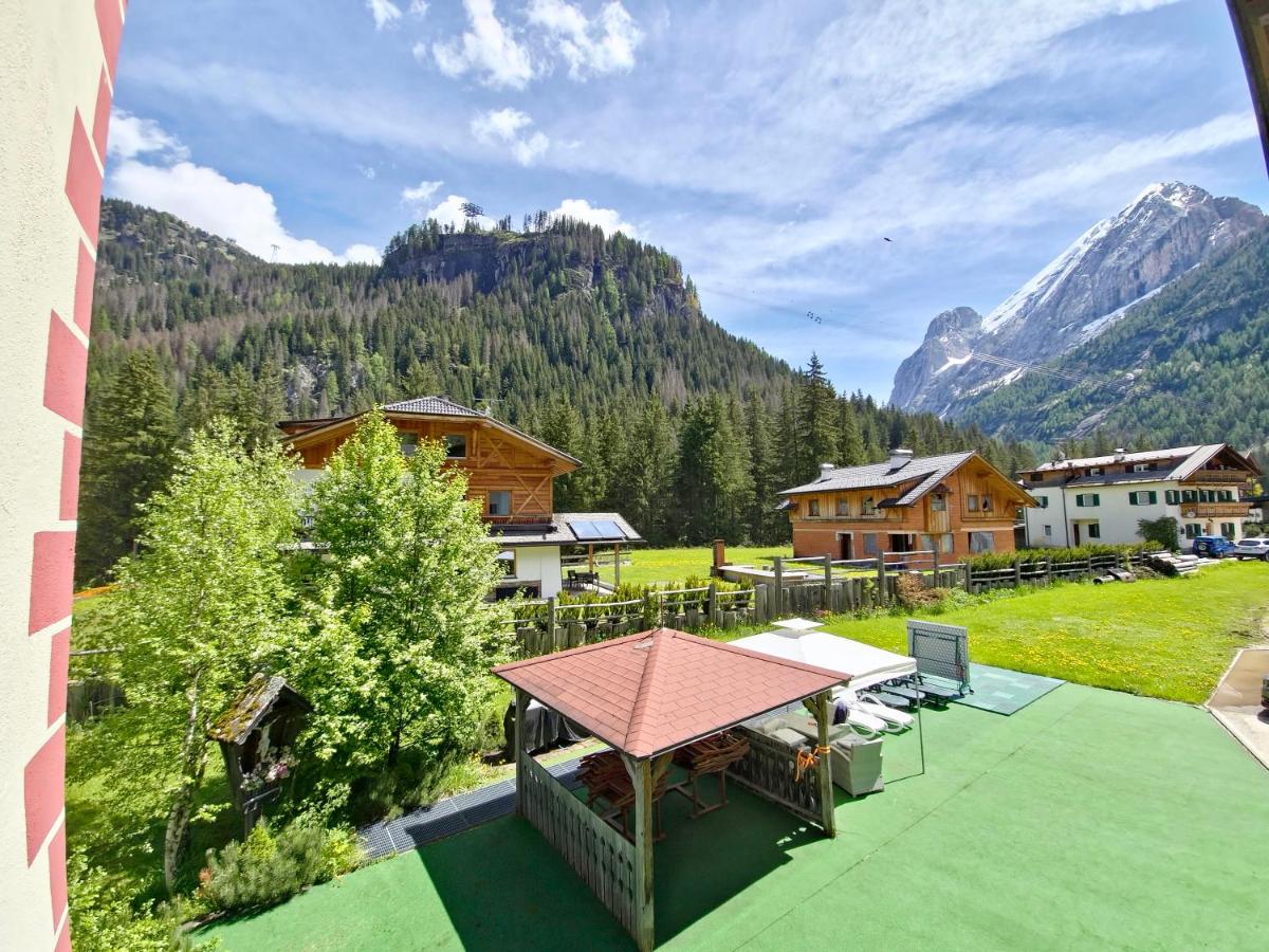 Residence Villa Flora by AMA Val di Fassa - B&B