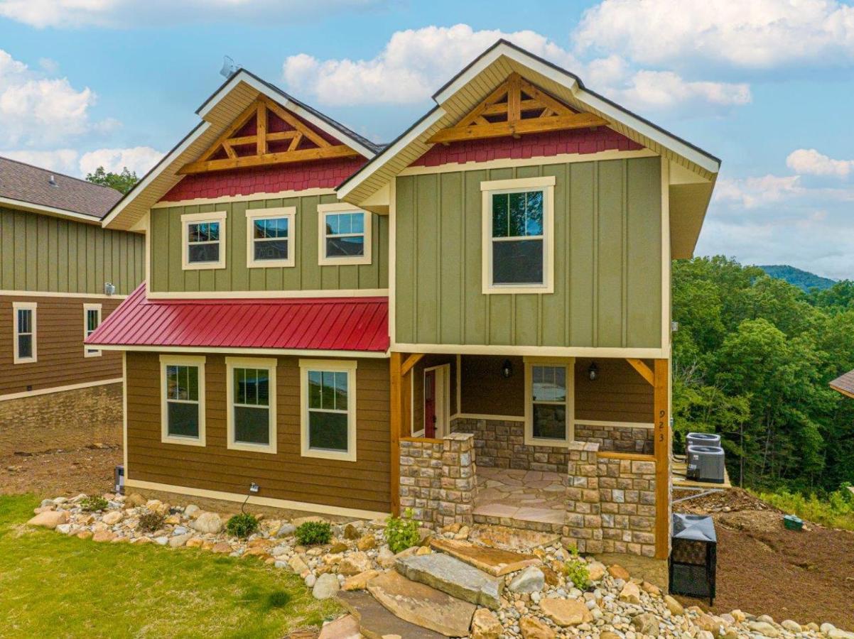 Mountain Palace by Eden Crest - B&B Gatlinburg