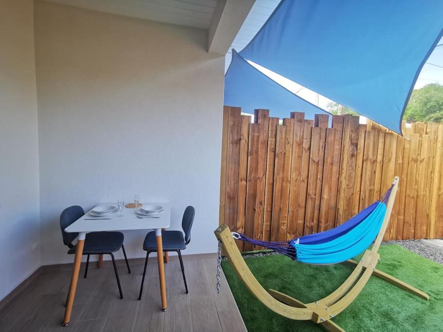 Studio Koton - 3 étoiles - Deshaies centre - Bed and Breakfast Deshaies