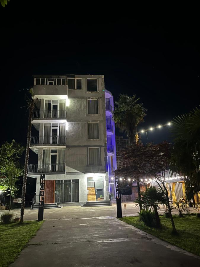 HOTEL Dadu - B&B Batum