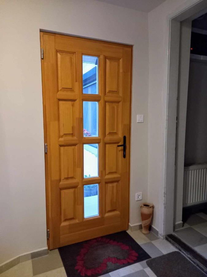 One-Bedroom Apartment with Terrace
