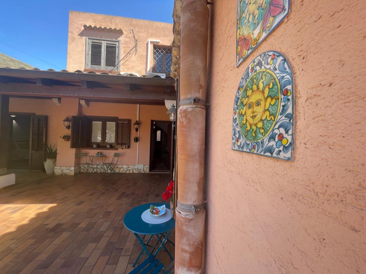 Baglio Sammartano ROOM&TOUR - B&B Castelluzzo