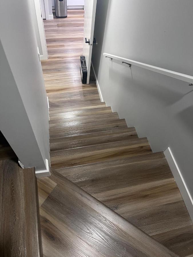 Adorable Private Suite in Seton SE, Calgary - B&B Calgary