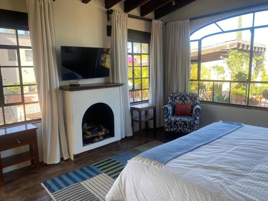 Lovely home with terrace views - Casa Cielo Grande - Bed and Breakfast San Miguel de Allende