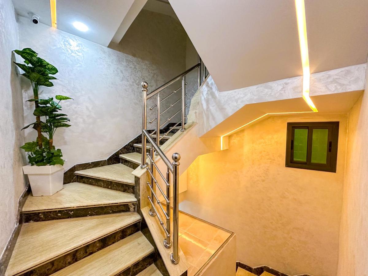 Two-Bedroom Deluxe Apartment with Balcony
