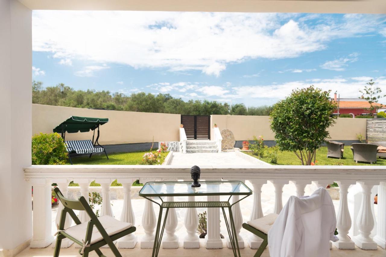 Dimitras Home - B&B Lefkimmi