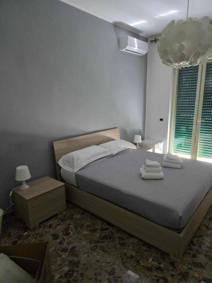 Zimmer mit Queensize-Bett und Meerblick